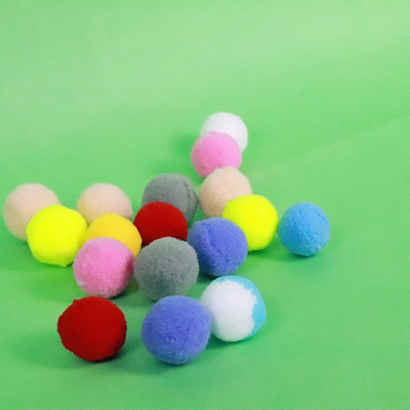 Sisalball mit Federn – Katzenspielzeug zum Kratzen, Beissen & Toben