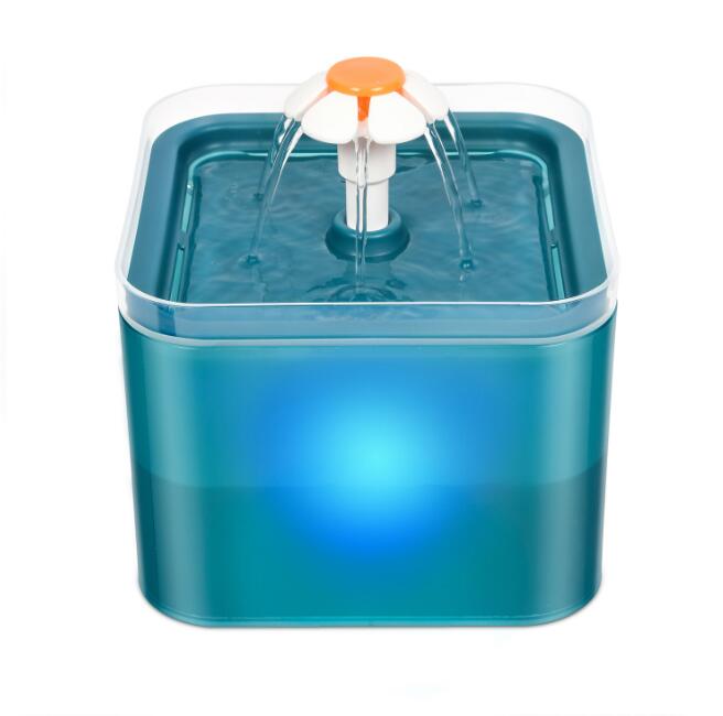 Automatischer Trinkbrunnen für Katzen 2L – LED, Innenbereich