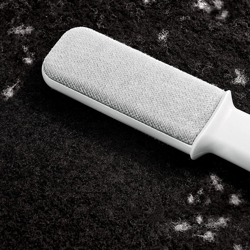 Tierhaar-Entferner mit Selbstreinigung – Für Möbel, Teppiche & Kleidung